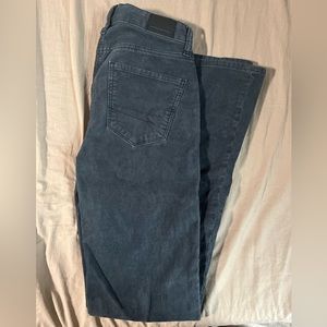American eagle jeans!